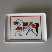 Cendrier en porcelaine motif cheval décoré à la main