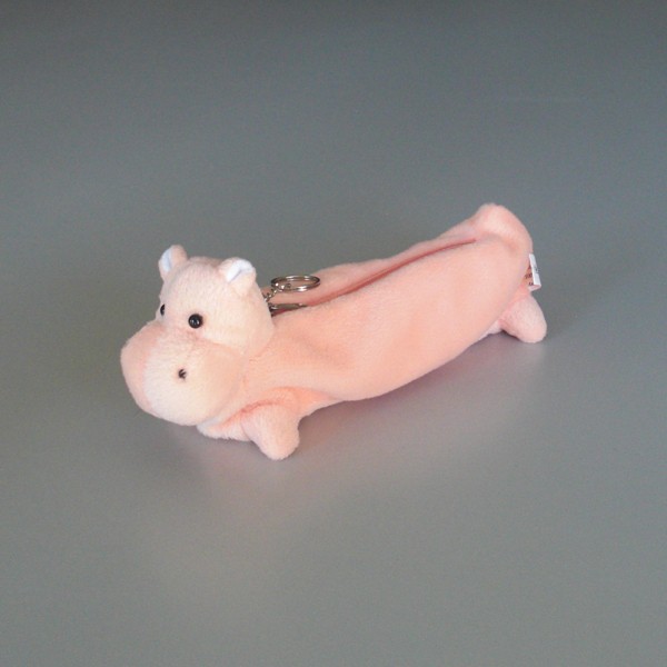 Une trousse scolaire d'écolier modèle peluche Hippopotame taille 23 cm