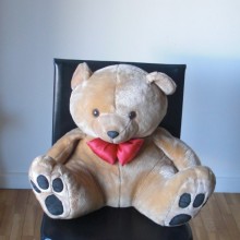 Grande peluche Ours assis Taille 42 cm