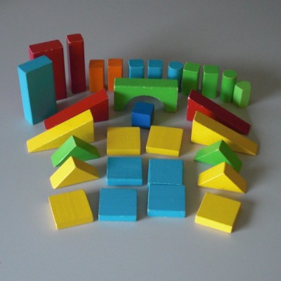 Jeu de construction 30 cubes en bois de couleur