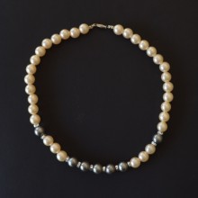 Collier ras du cou un rang de perles bicolore