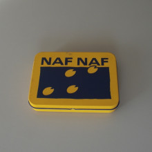 Boite métal jaune et bleue NAF NAF