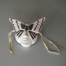 Masque papillon décoratif en céramique Taille 15,50