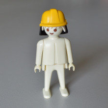 PLAYMOBIL Un casque de pompier jaune 30098930