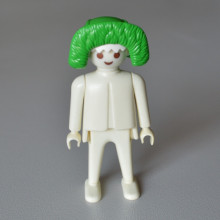 PLAYMOBIL Un chapeau en fourrure d’esquimaux vert