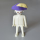 PLAYMOBIL Un tricorne a plume violet et blanc
