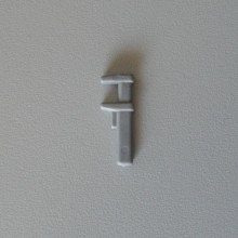 PLAYMOBIL Une clé à molette de mécanicien gris