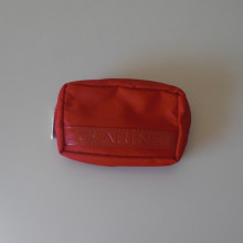 Trousse de maquillage rouge CLARINS