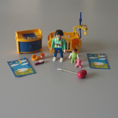 Un Jouet : Une chambre de bébé coffret 3207 de marque PLAYMOBIL geobra