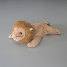 Peluche Lion couché marron Taille 22 cm