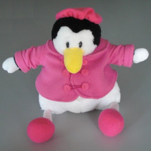 Peluche Pingouin avec veste et berret COMMONWELTH Taille 32 cm