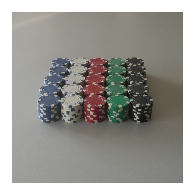 Un lot de 250 jetons pour le jeu de poker en diamètre 4 cm et 11,2 gr.