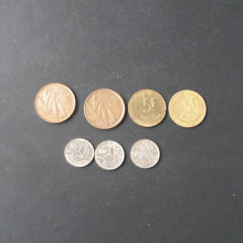 7 pièces en Franc BELGIQUE de 1980 à 1993