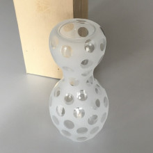 Vase en verre dépoli taille 29 cm