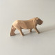 Figurine un lion en bois