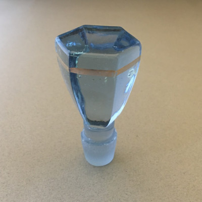 Bouchon hexagonal en cristal bleu pour flacon
