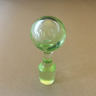 Bouchon de carafe en verre boule verte