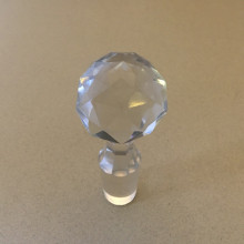 Bouchon de carafe en cristal boule a facettes translucide