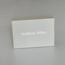 Boite vide de la marque Stéphane Kelian