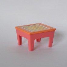 Une table de jeux de dames Orange et Rose PLAYMOBIL