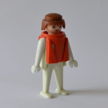 Un plastron de couelur Orange pour adulte PLAYMOBIL